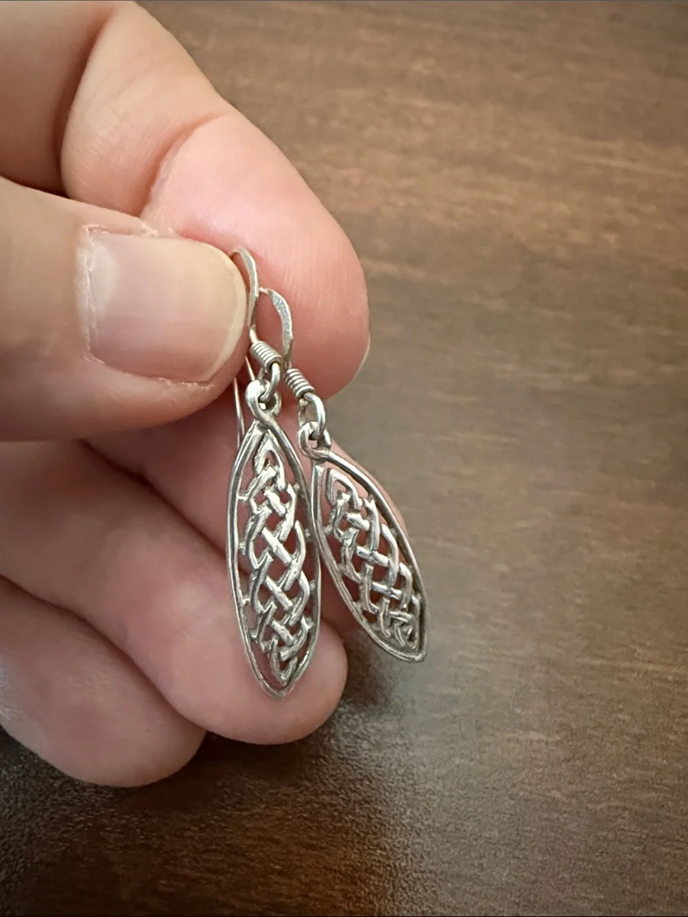 Vintage 925 sterling silver drop earrings, traditional Celtic knot - Picture 6 of 6